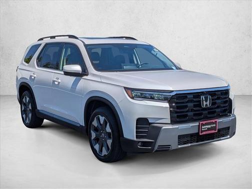 Platinum White Pearl 2026 Honda Pilot Touring 8-Passenger