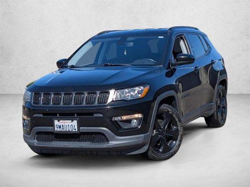 Diamond Black Crystal Pearlcoat 2020 Jeep Compass Latitude