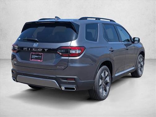 Modern Steel Metallic 2026 Honda Pilot Elite