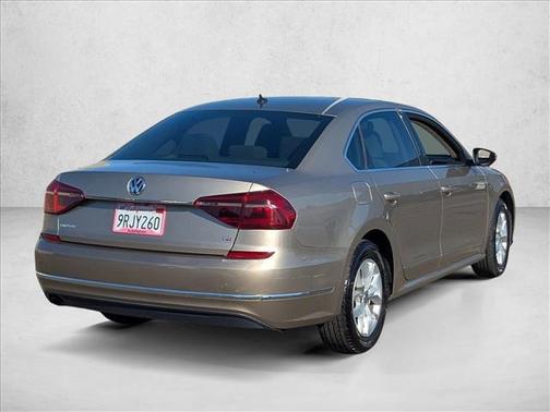 2017 Volkswagen Passat 1.8T S