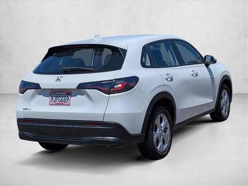Platinum White Pearl 2024 Honda HR-V LX