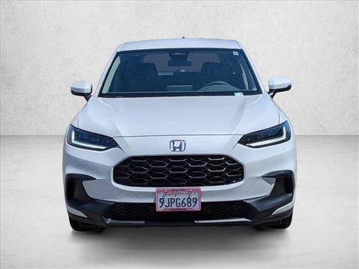 Platinum White Pearl 2024 Honda HR-V LX