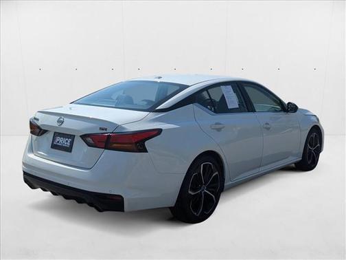 2023 Nissan Altima SR FWD
