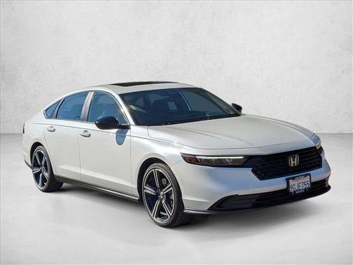 Platinum White Pearl 2023 Honda Accord Hybrid Sport