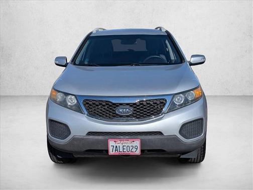 Bright Silver 2013 Kia Sorento LX