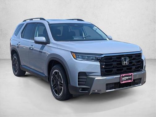 Sonic Gray Pearl 2026 Honda Pilot Touring 8-Passenger