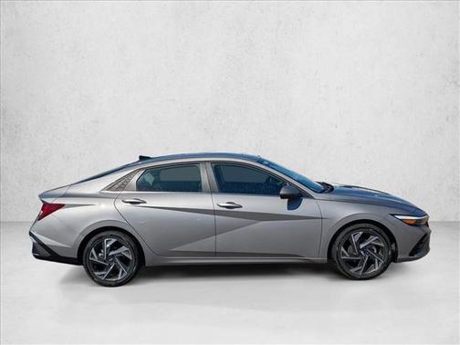 2025 Hyundai ELANTRA HEV Limited