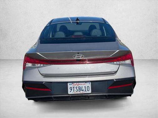 2025 Hyundai ELANTRA HEV Limited