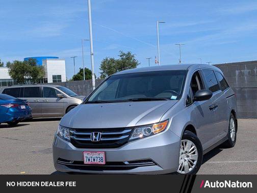 Lunar Silver Metallic 2016 Honda Odyssey LX