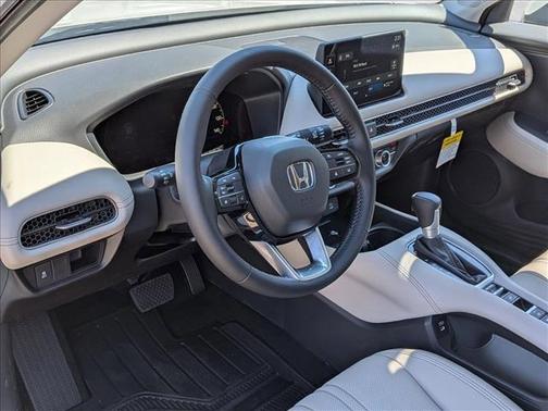 Platinum White Pearl 2027 Honda HR-V EX-L