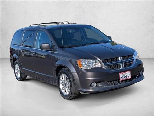 Granite Pearlcoat 2018 Dodge Grand Caravan SXT