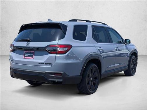Sonic Gray Pearl 2026 Honda Pilot Black Edition