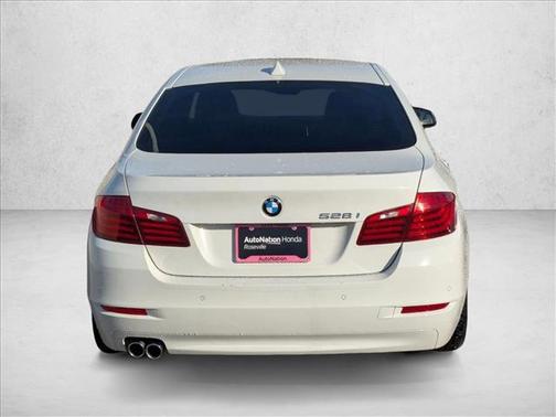 2016 BMW 528 528i