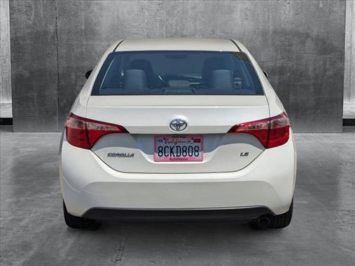 2018 Toyota Corolla LE