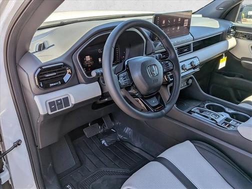 Platinum White Pearl 2026 Honda Passport AWD TrailSport Elite