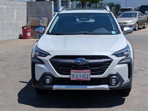 Crystal White Pearl 2024 Subaru Outback Touring