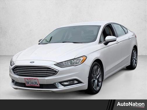 White 2017 Ford Fusion SE