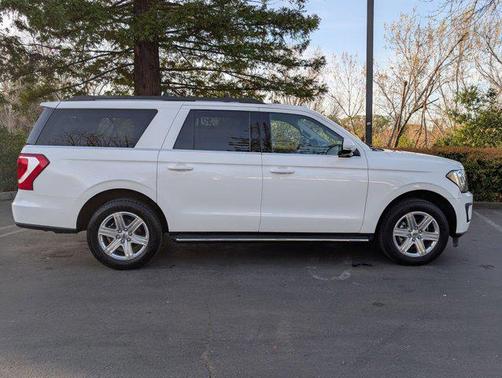 Star White Metallic Tri-Coat 2020 Ford Expedition Max XLT
