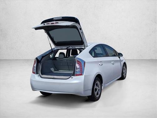 White 2013 Toyota Prius One
