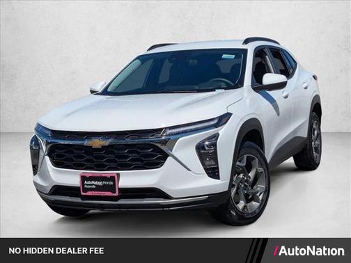 Summit White 2025 Chevrolet Trax LT