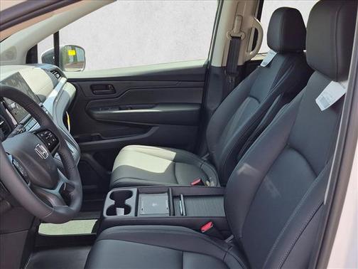 Platinum White Pearl 2026 Honda Odyssey EX-L
