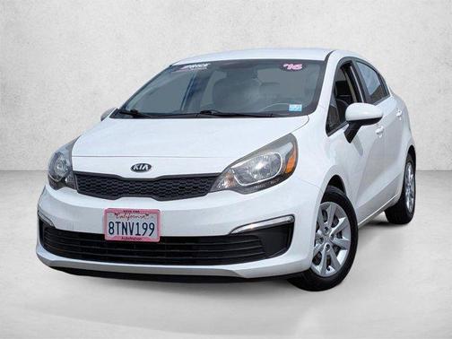 Clear White 2016 Kia Rio LX