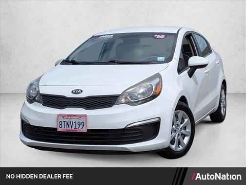Clear White 2016 Kia Rio LX