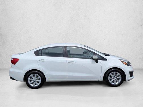 Clear White 2016 Kia Rio LX