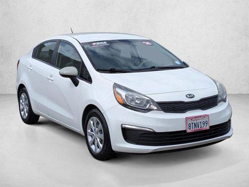 Clear White 2016 Kia Rio LX