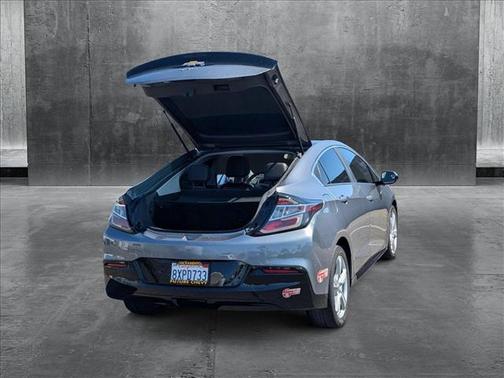 2018 Chevrolet Volt LT