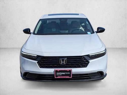 Platinum White Pearl 2026 Honda Accord SE