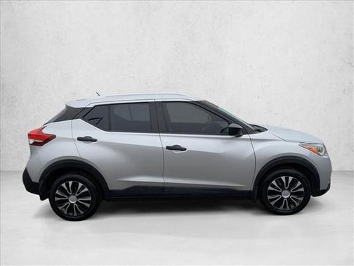 2018 Nissan Kicks S