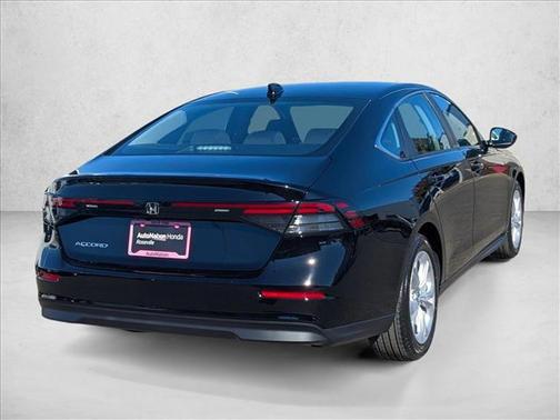 2025 Honda Accord LX 1.5T