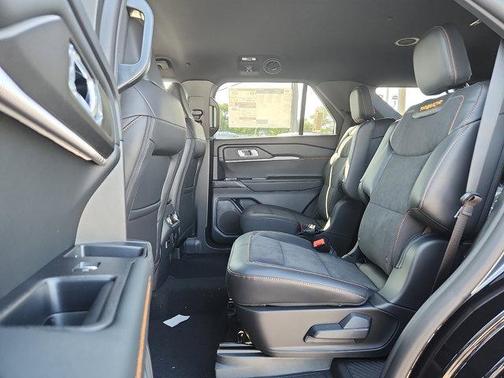 Agate Black Metallic 2026 Ford Explorer Tremor