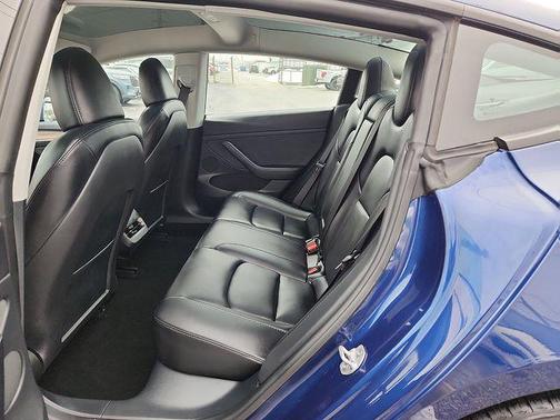 2023 Tesla Model 3 Standard Range