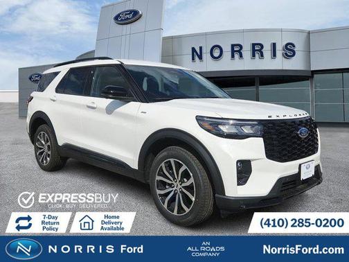 Star White Metallic Tri-Coat 2026 Ford Explorer ST-Line