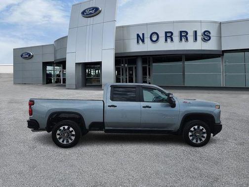 Sterling Gray Metallic 2024 Chevrolet Silverado 2500 Custom