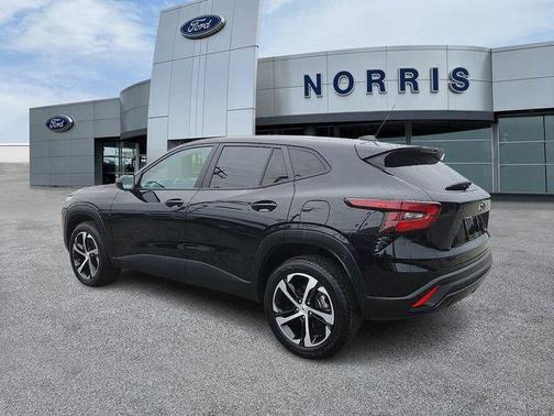 Mosaic Black Metallic 2024 Chevrolet Trax FWD 1RS