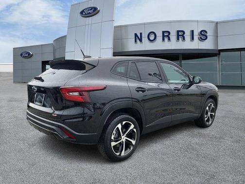 Mosaic Black Metallic 2024 Chevrolet Trax FWD 1RS