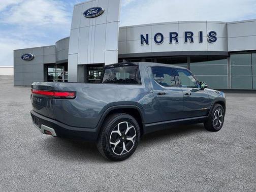 El Cap Granite 2022 Rivian R1T Adventure