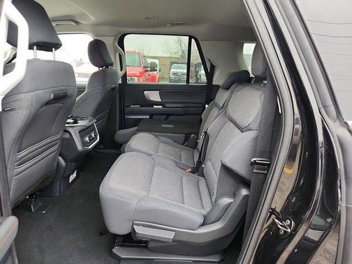 2025 Ford Expedition Max Active 4x4