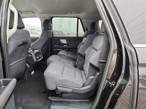 2025 Ford Expedition Max Active 4x4