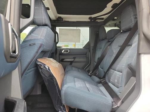 Oxford White 2026 Ford Bronco Heritage Edition