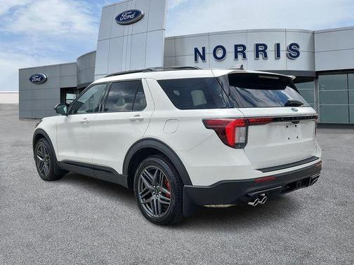 Star White Metallic Tri-Coat 2025 Ford Explorer ST