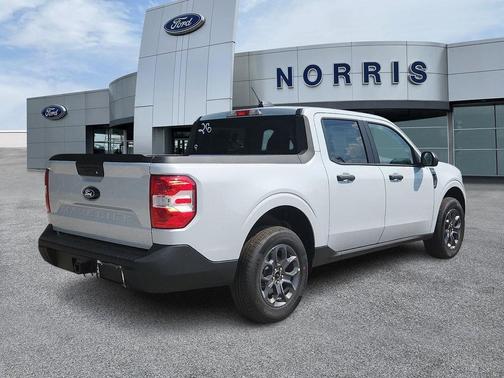 Space White Metallic 2026 Ford Maverick XLT