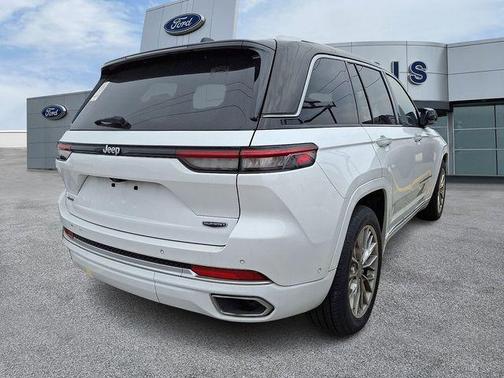 2023 Jeep Grand Cherokee Summit