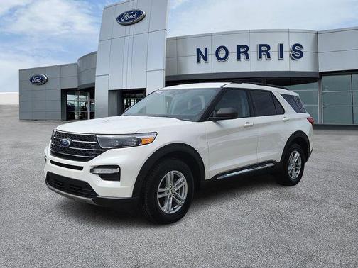 White Metallic 2022 Ford Explorer XLT