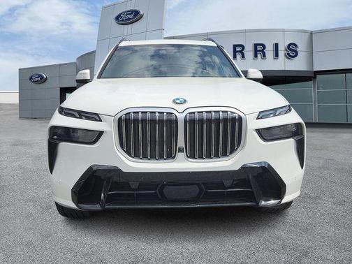 Alpine White 2023 BMW X7 xDrive40i
