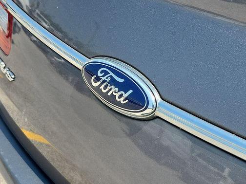 Sterling Gray Metallic 2014 Ford Taurus SEL