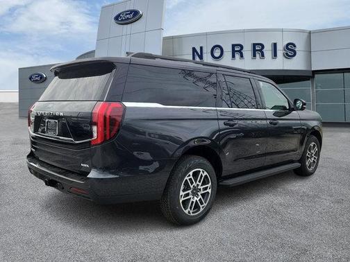 Dark Matter Gray Metallic 2026 Ford Expedition Max Active 4x4